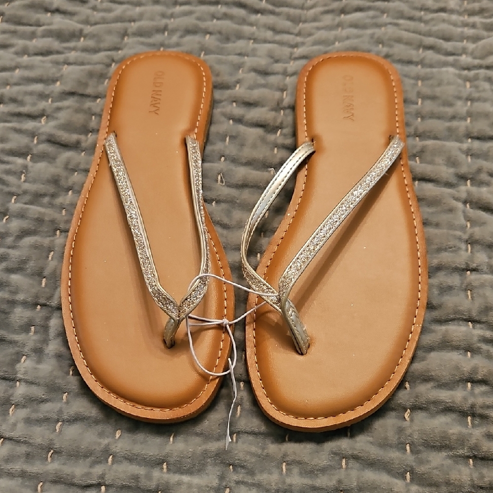NWT, Old Navy, Gold Glitter Flip-Flops/ Sandals, Sz. 8